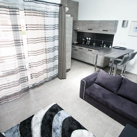 Nuitee En Appartement Marignier Bagian luar foto